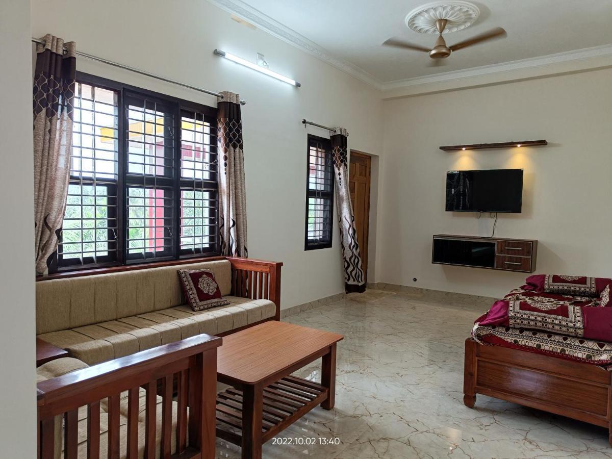 Nisarga Homestay, Dharmasthala Dharmastala Exterior foto